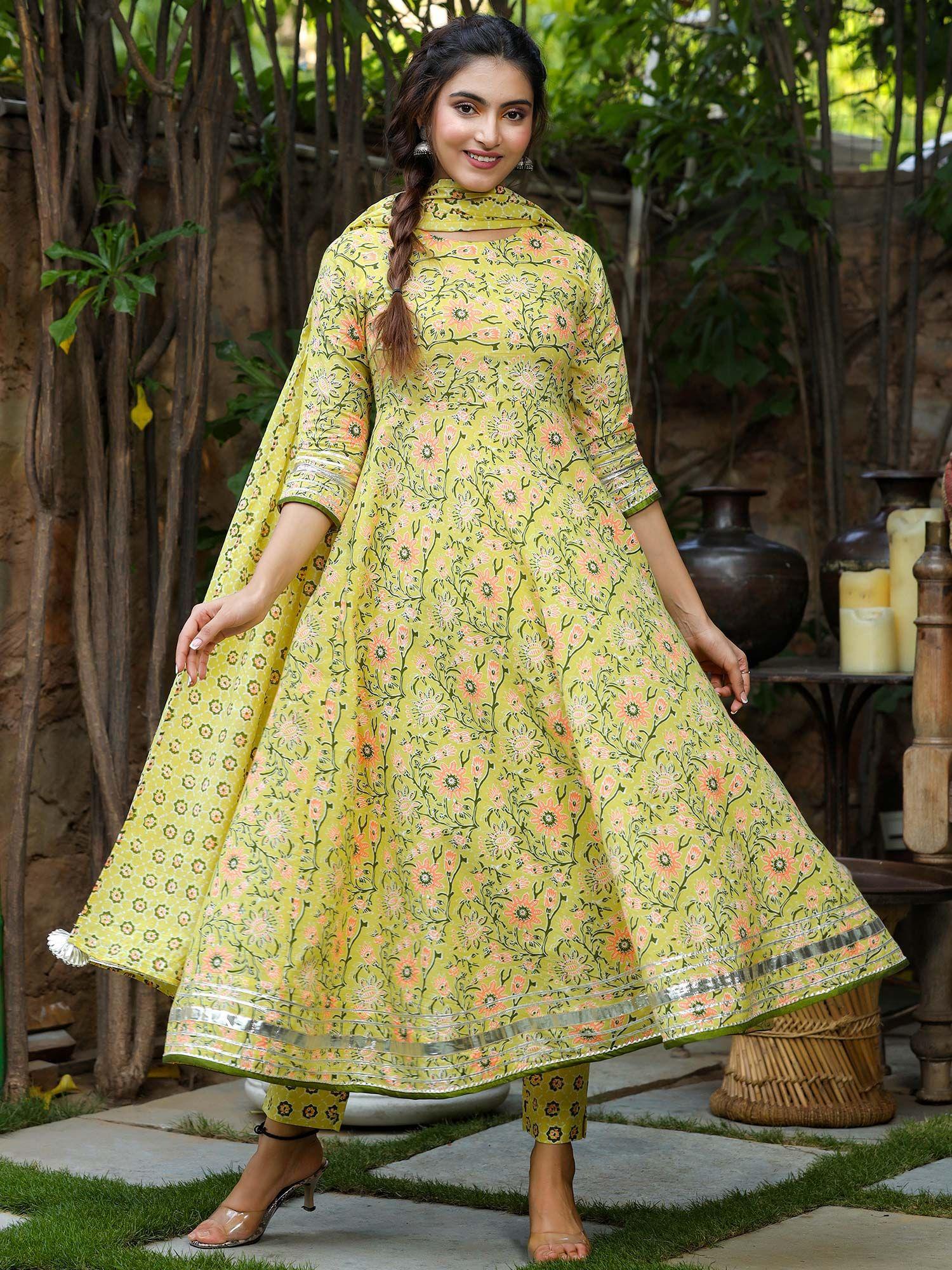 yellow sunshine floral printed backless anarkali suit (set of 3)