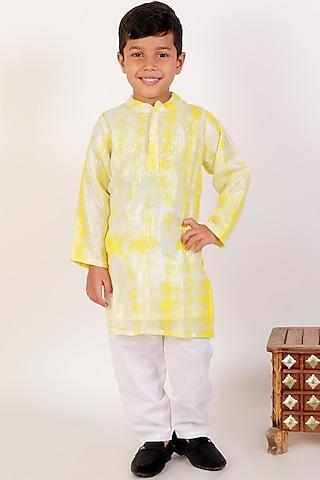 yellow tie-dye printed kurta set for boys