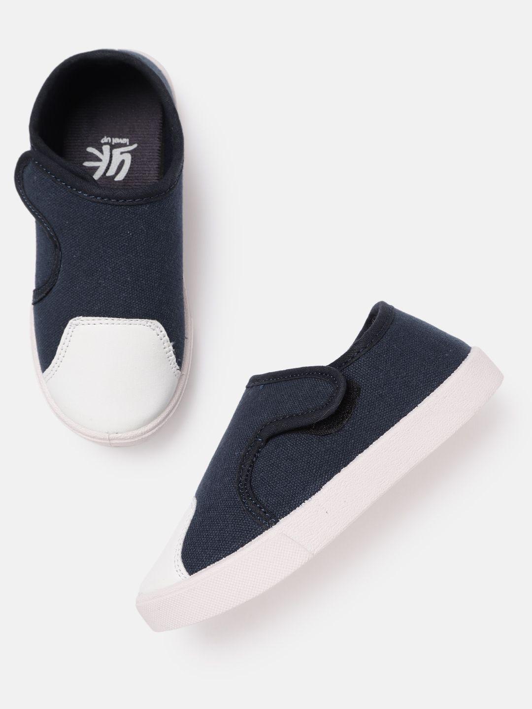 yk boys navy blue & white solid sneakers