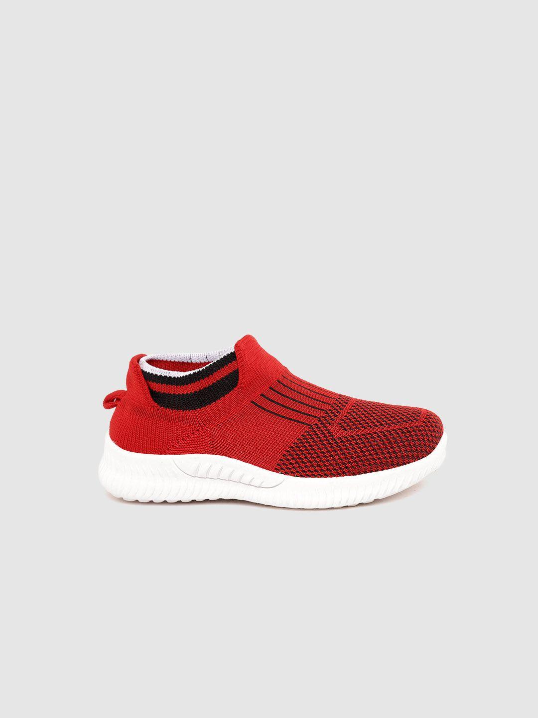 yk boys red & black woven design slip-on sneakers