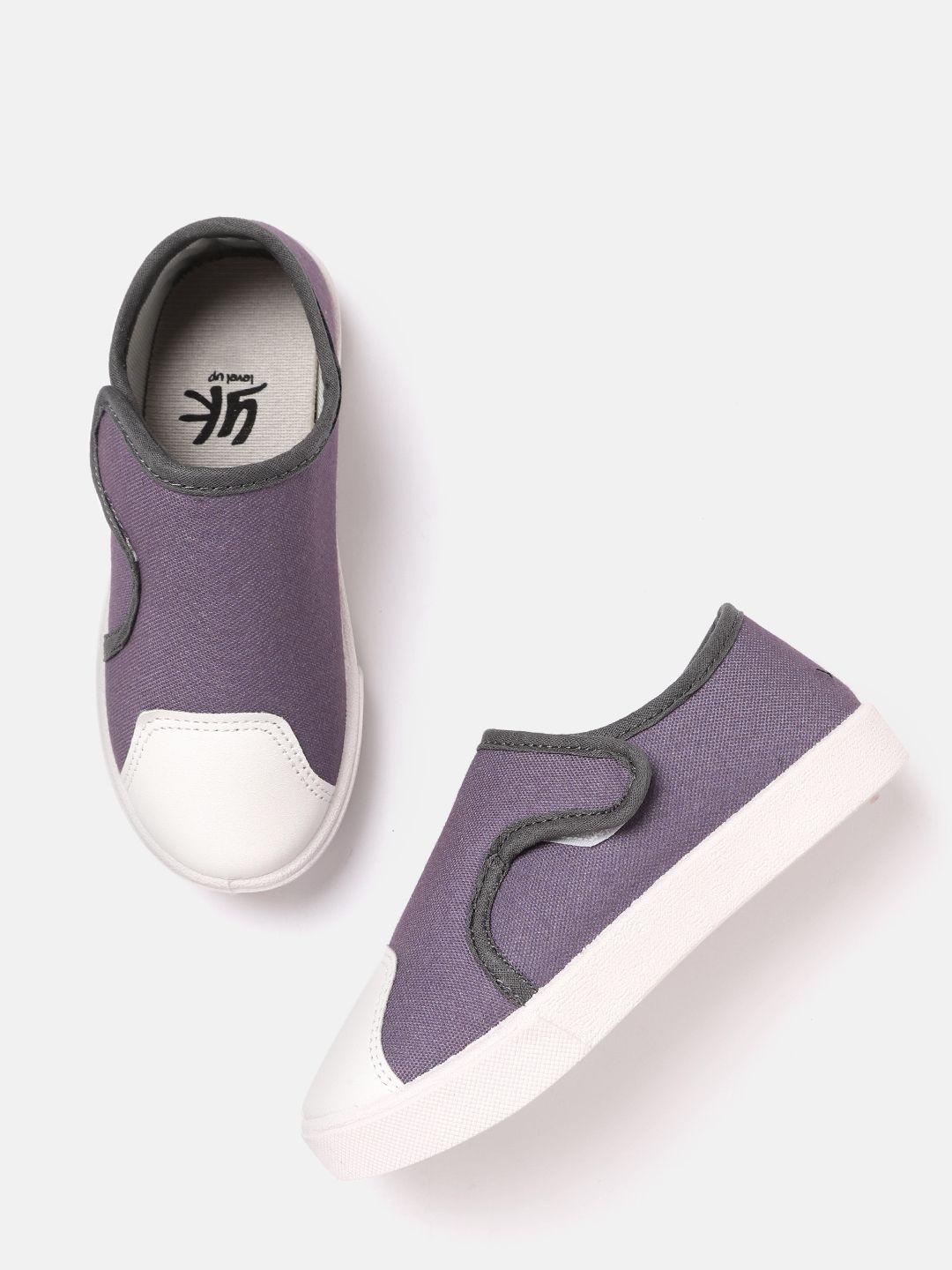 yk boys purple solid sneakers
