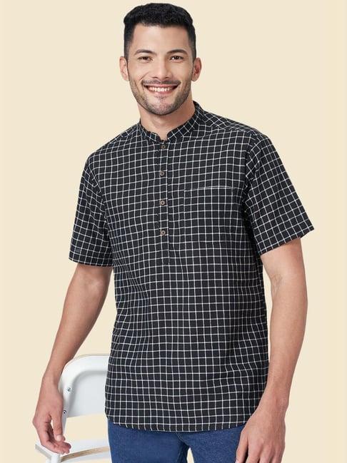 yu by pantaloons black cotton regular fit checks short kurta