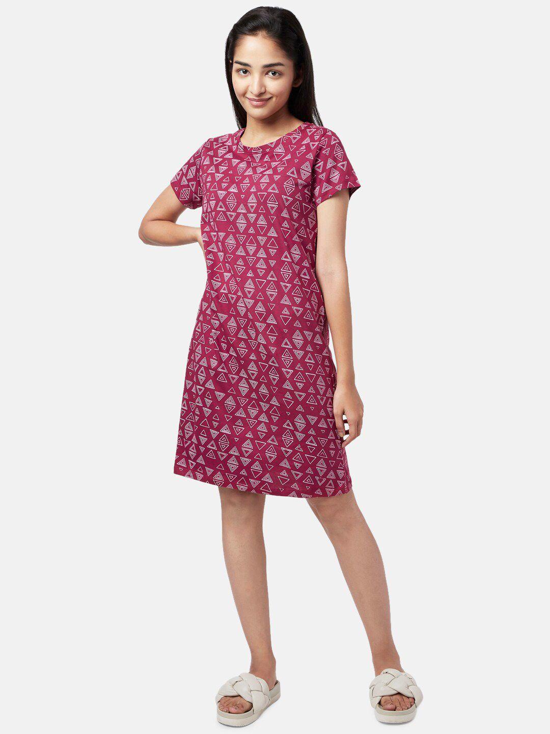 yu by pantaloons women magenta printed nightdress