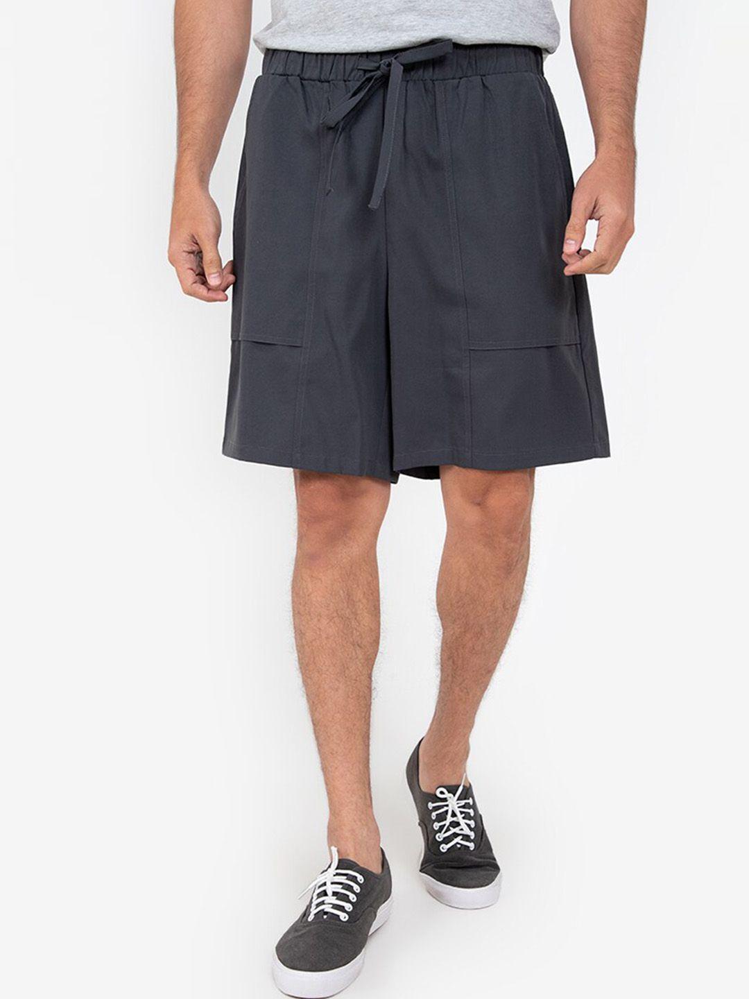 zalora basics men grey loose fit shorts