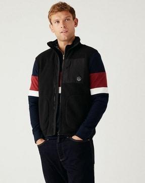 zip-front gillet with zip pockets