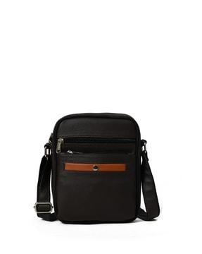 zipper pockets messenger bag