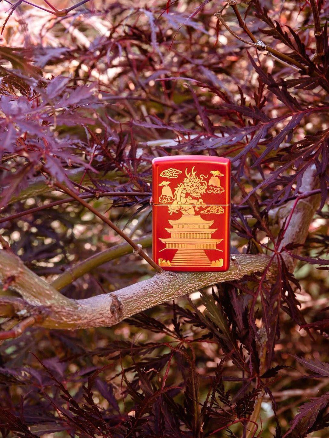 zippo red & gold-toned printed eastern design pocket lighter