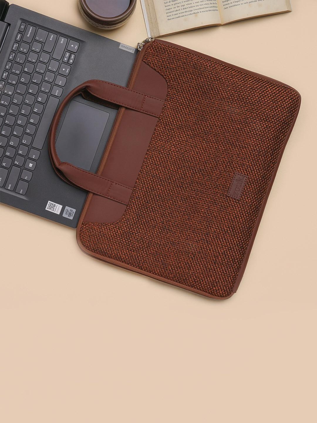 zouk men brown printed jute laptop sleeve