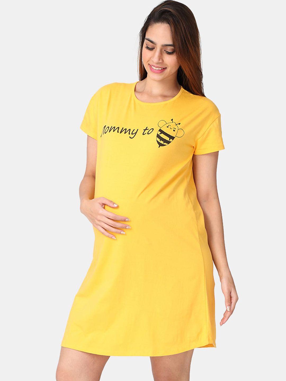 the-mom-store-women-yellow-typography-printed-maternity-t-shirt-dress