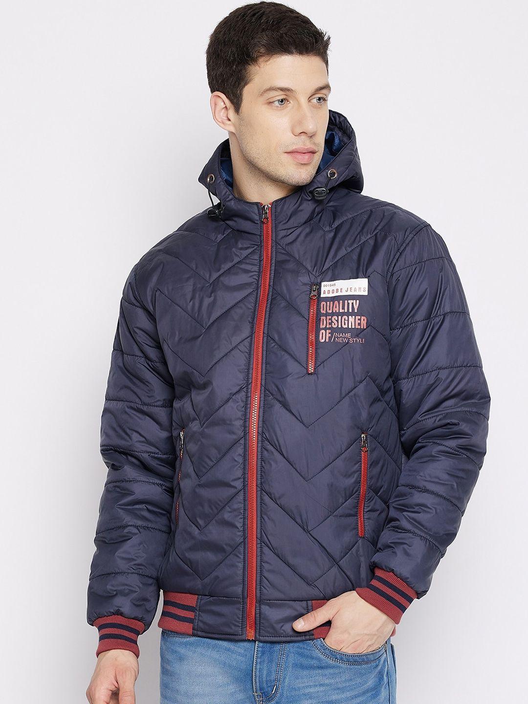 adobe-men-navy-blue-red-typography-printed-lightweight-full-sleeve-hooded-quilted-jacket