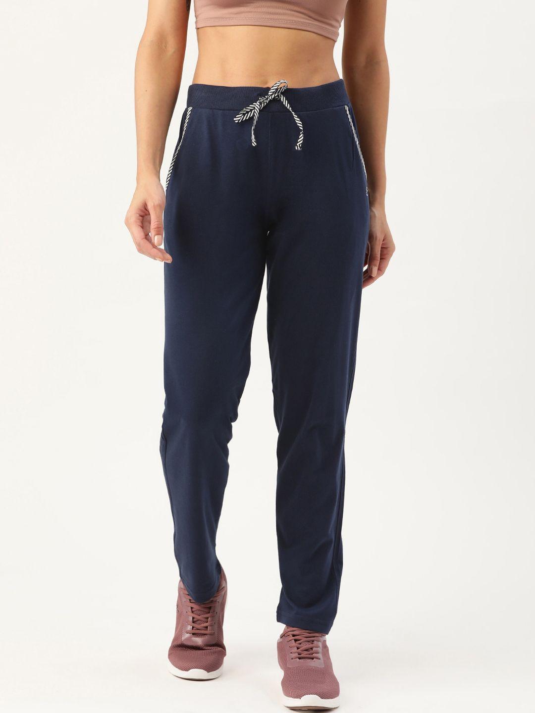 femea-women-navy-blue-solid-straight-fit-track-pants