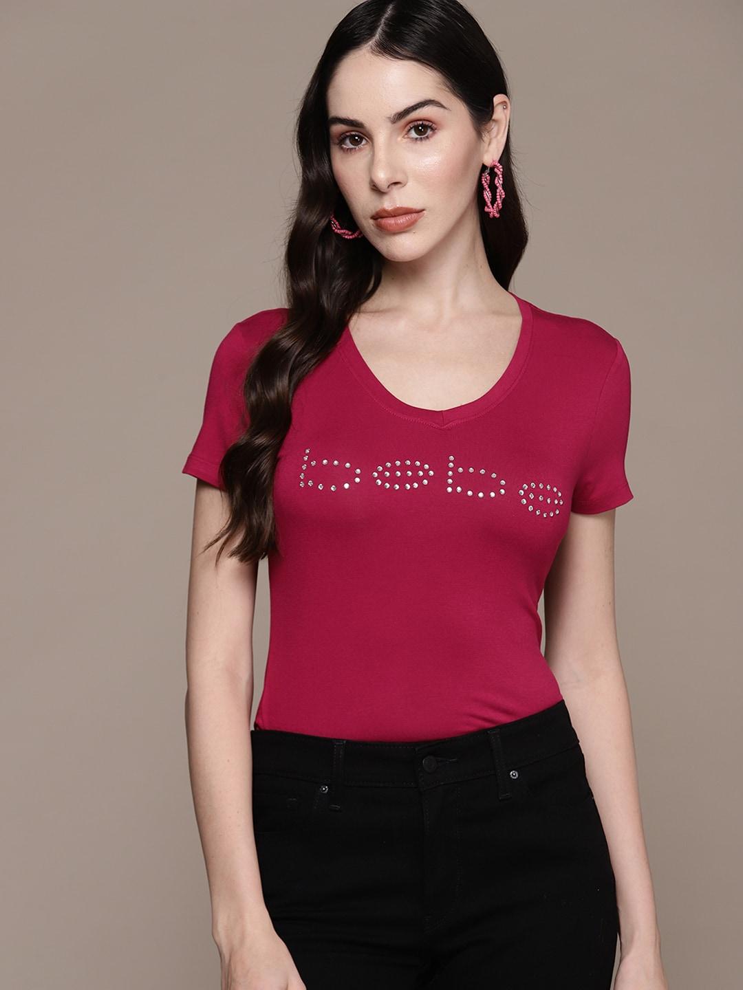 bebe-season-staples-brand-logo-embellished-fitted-top