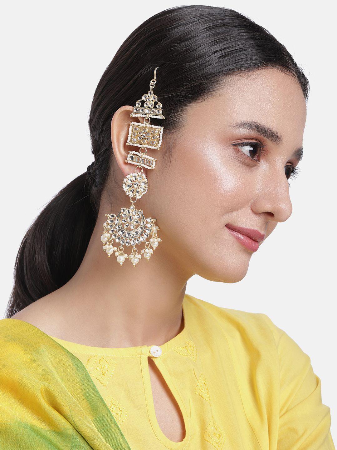 peora-gold-plated-crescent-shaped-chandbalis-earrings