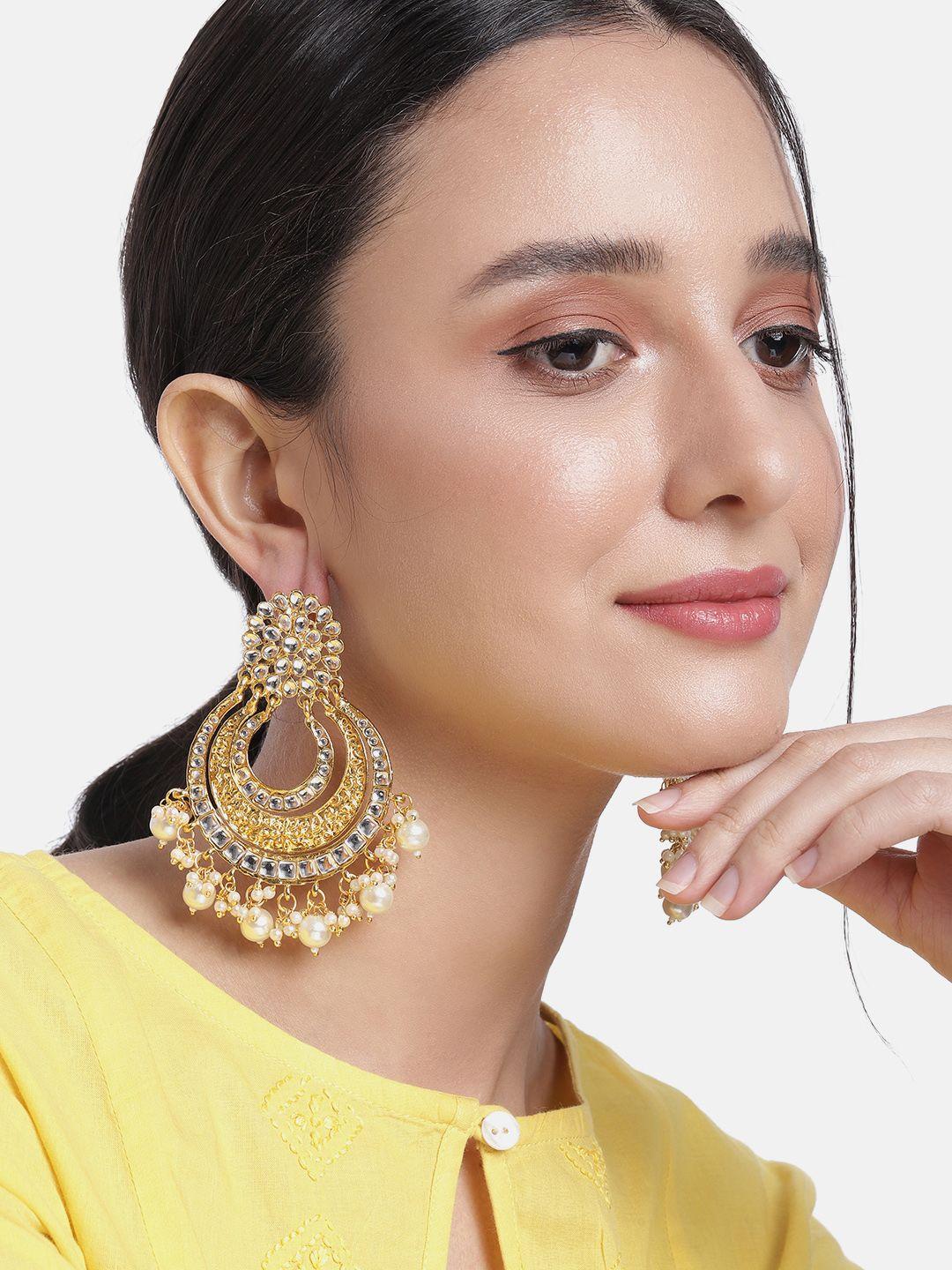 peora-gold-plated-crescent-shaped-chandbalis-earrings