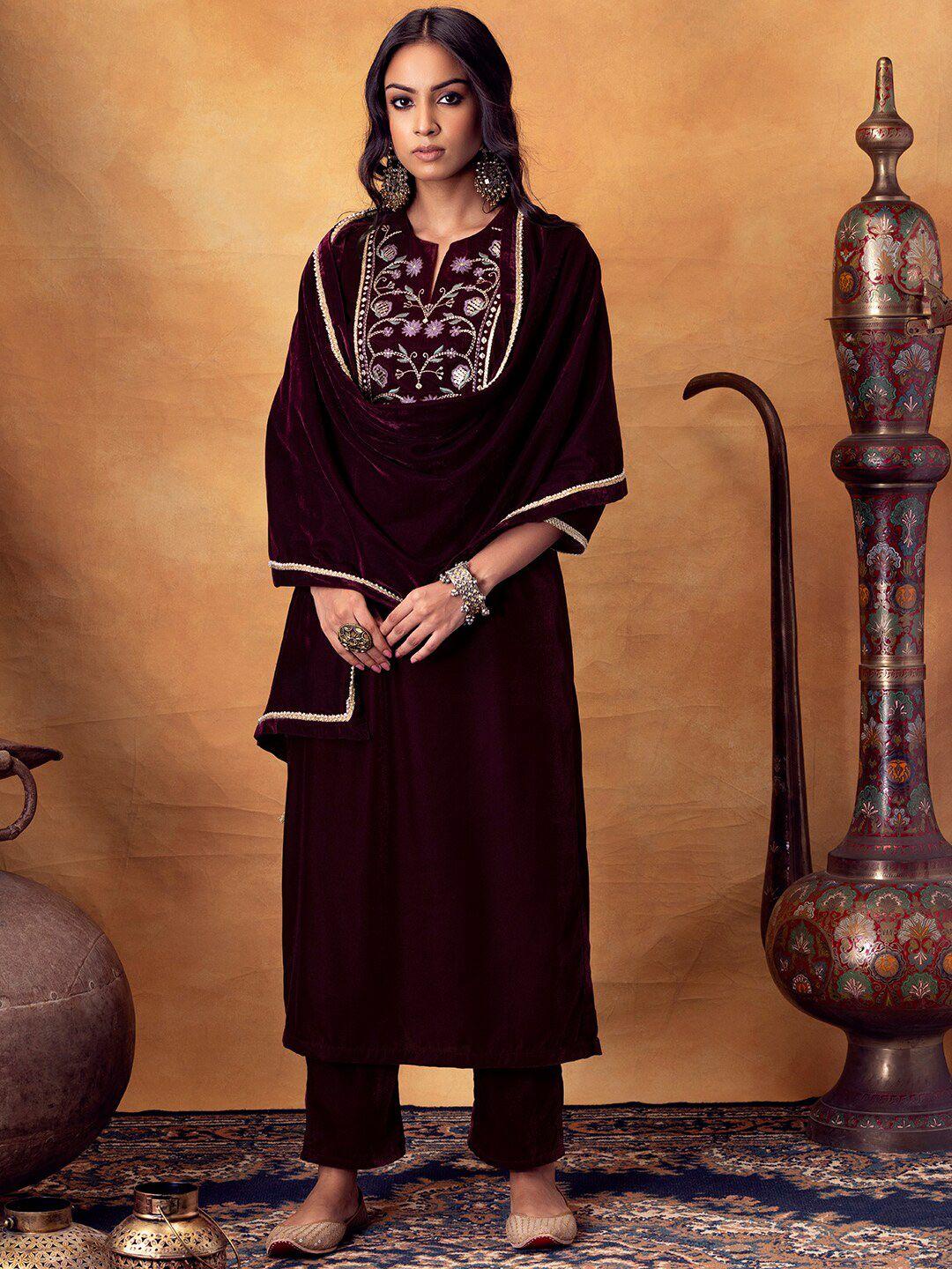 indya-women-floral-embroidered-notch-collar-kurta