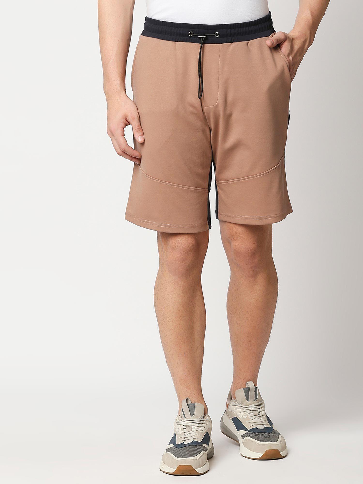 men-khaki-shorts