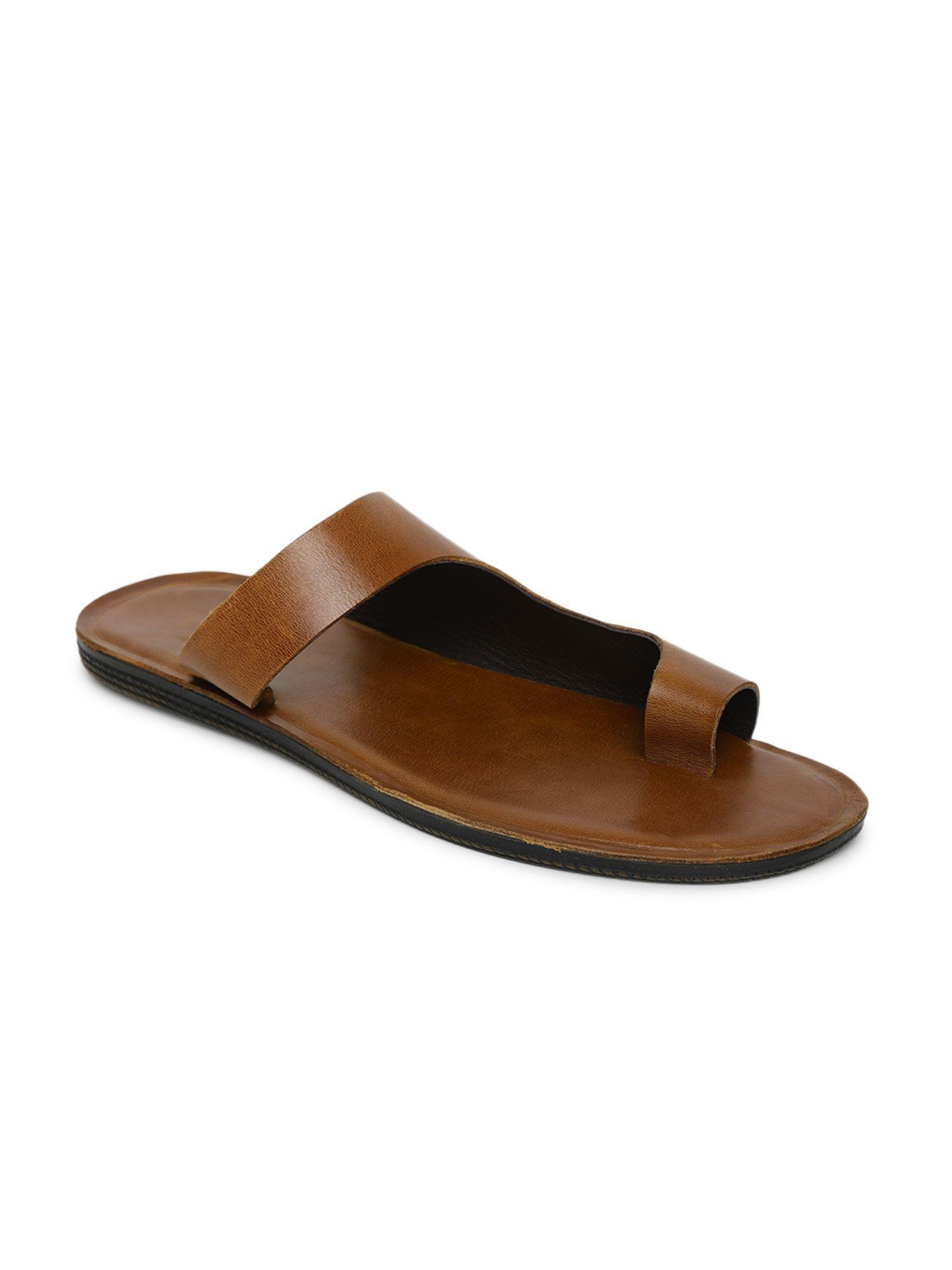 one-toe-brown-leather-plain-flipflops