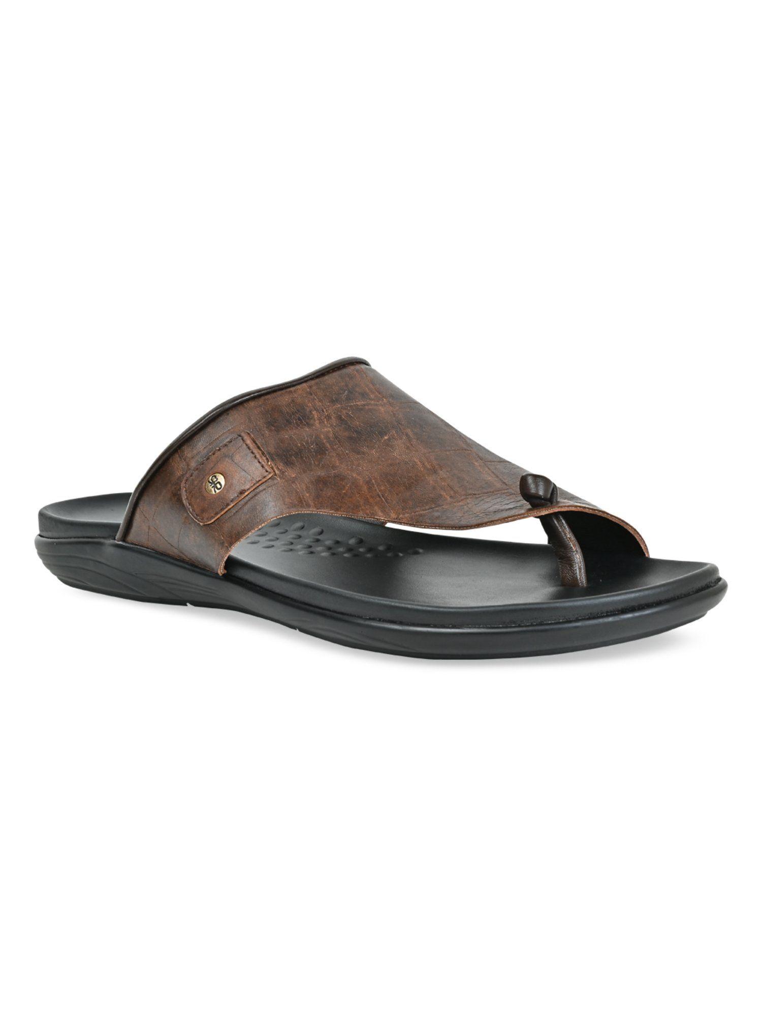 brown-men-casual-croco-print-sandals