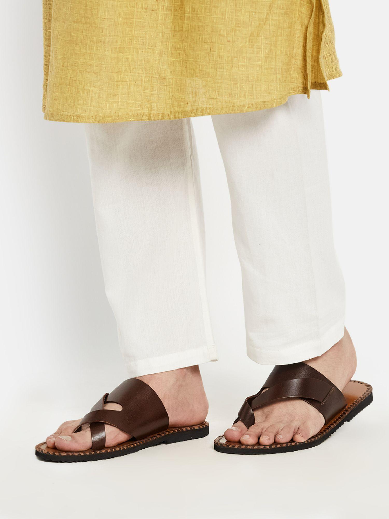 brown-leather-solid-flipflops