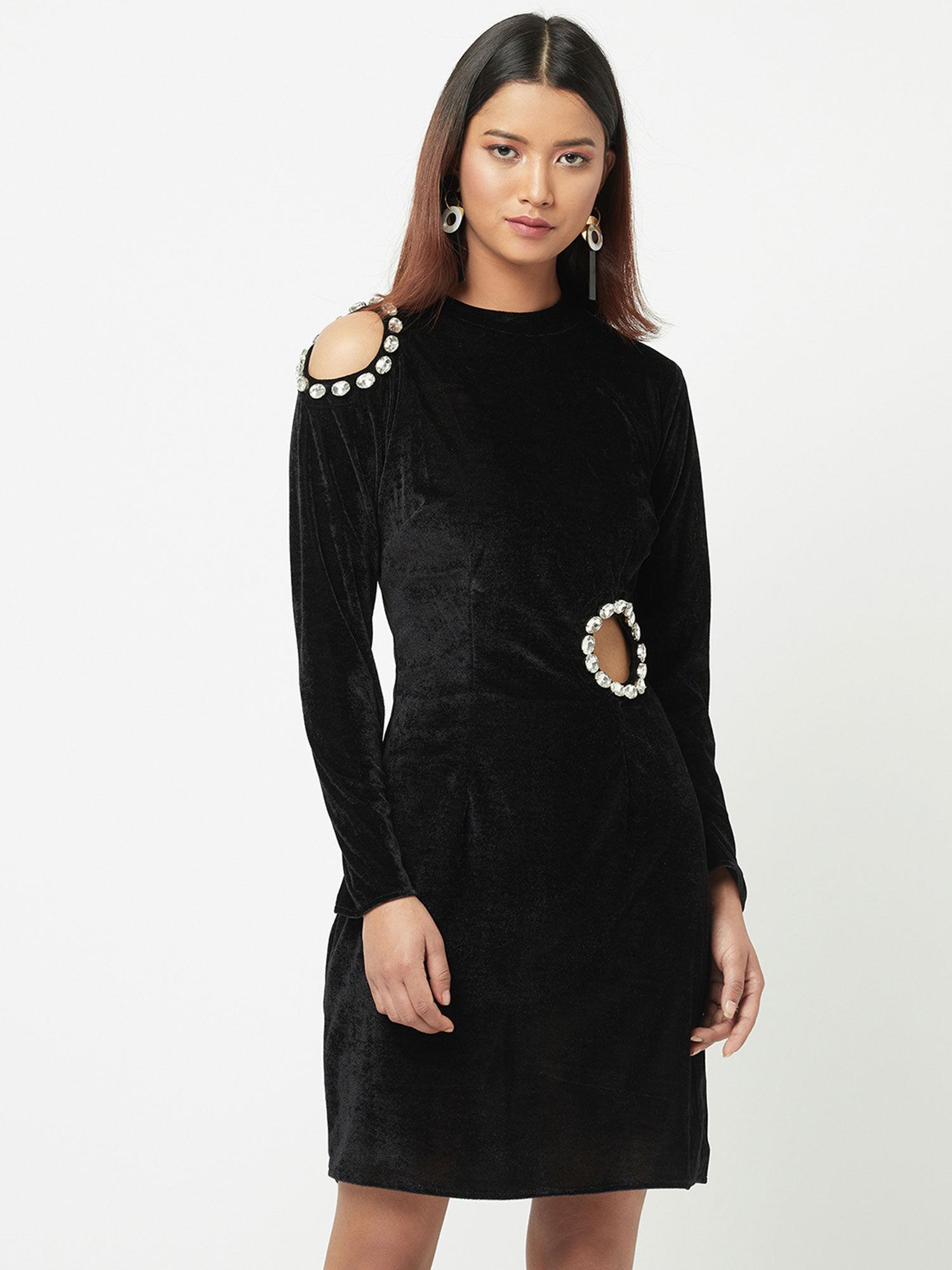 black-solid-velvet-cutout-dress