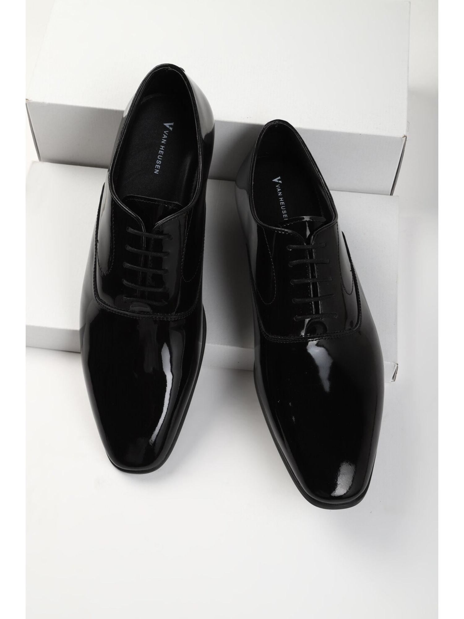 men-black-lace-up-oxford-shoes