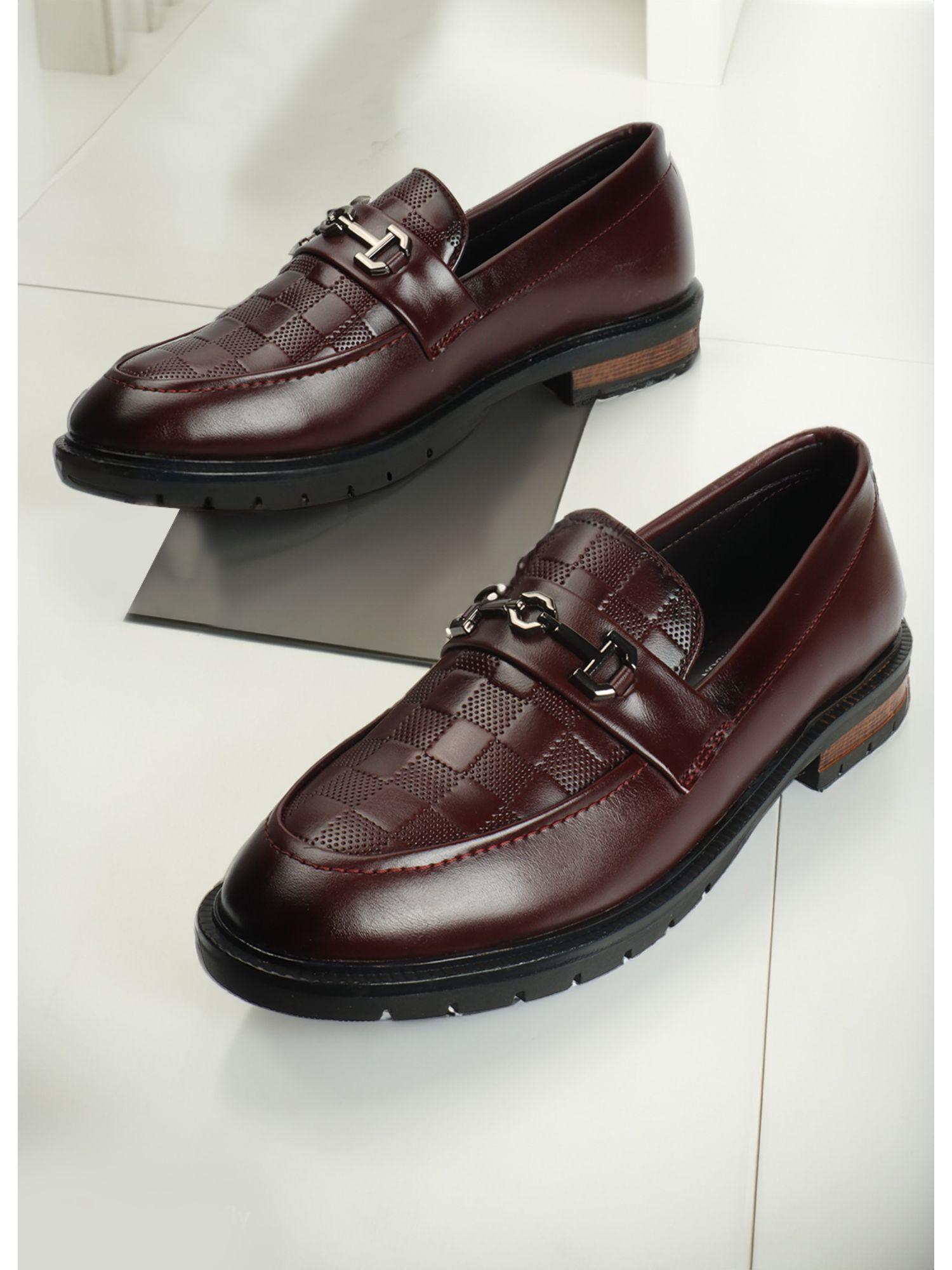 mens-wine-color-textured-loafers