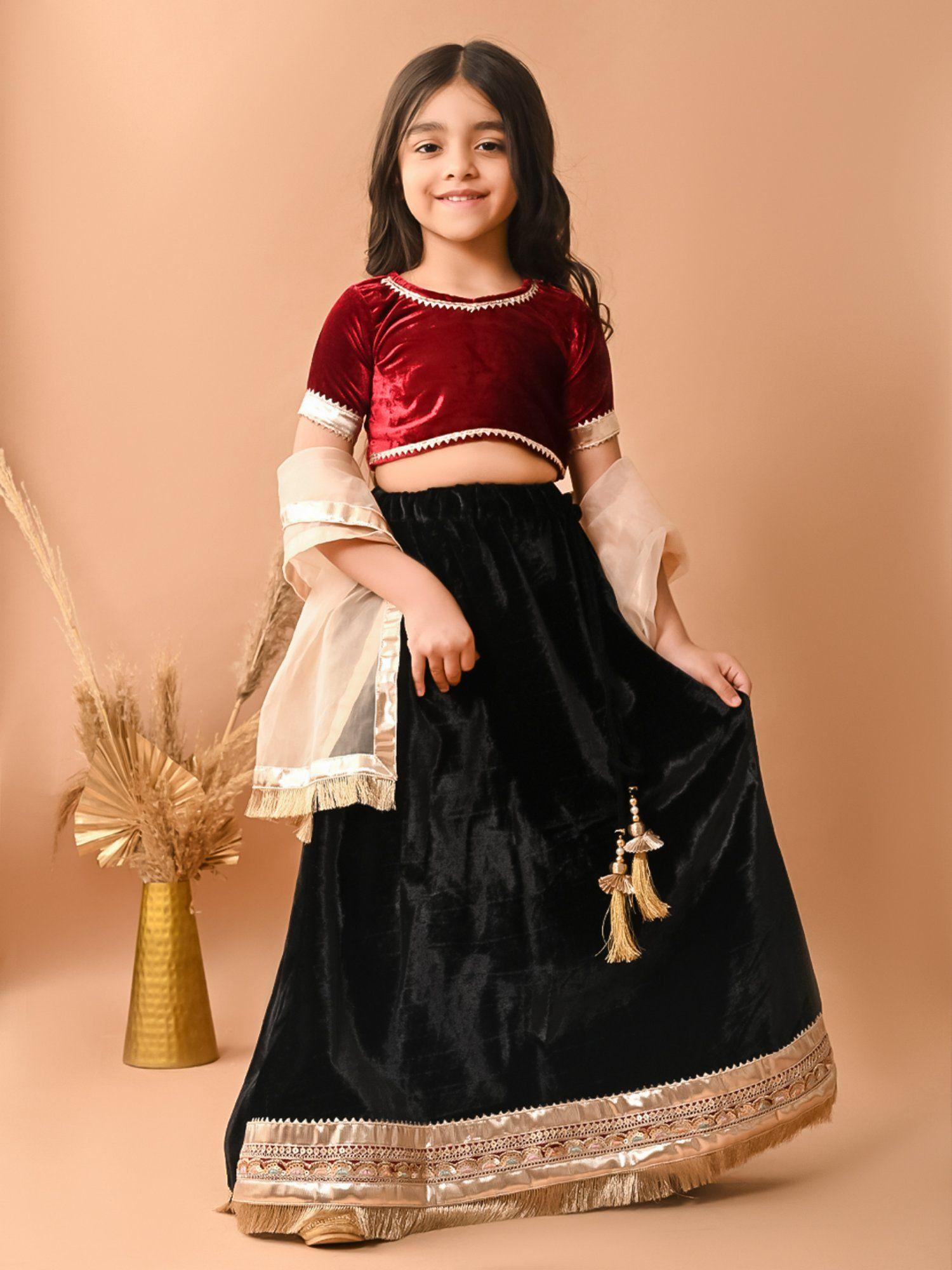 gota-patti-embellished-lehenga-choli-with-dupatta-maroon-(set-of-3)