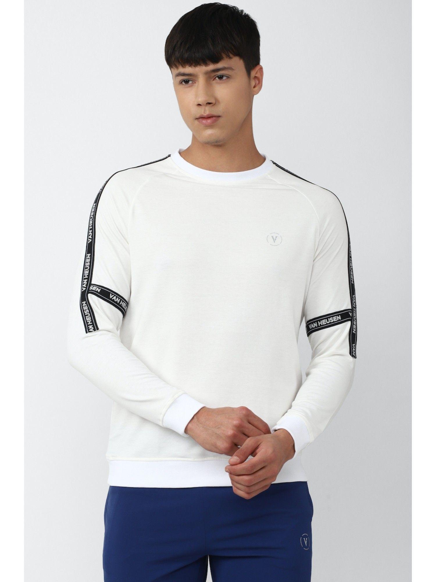 graphic-white-sweatshirt