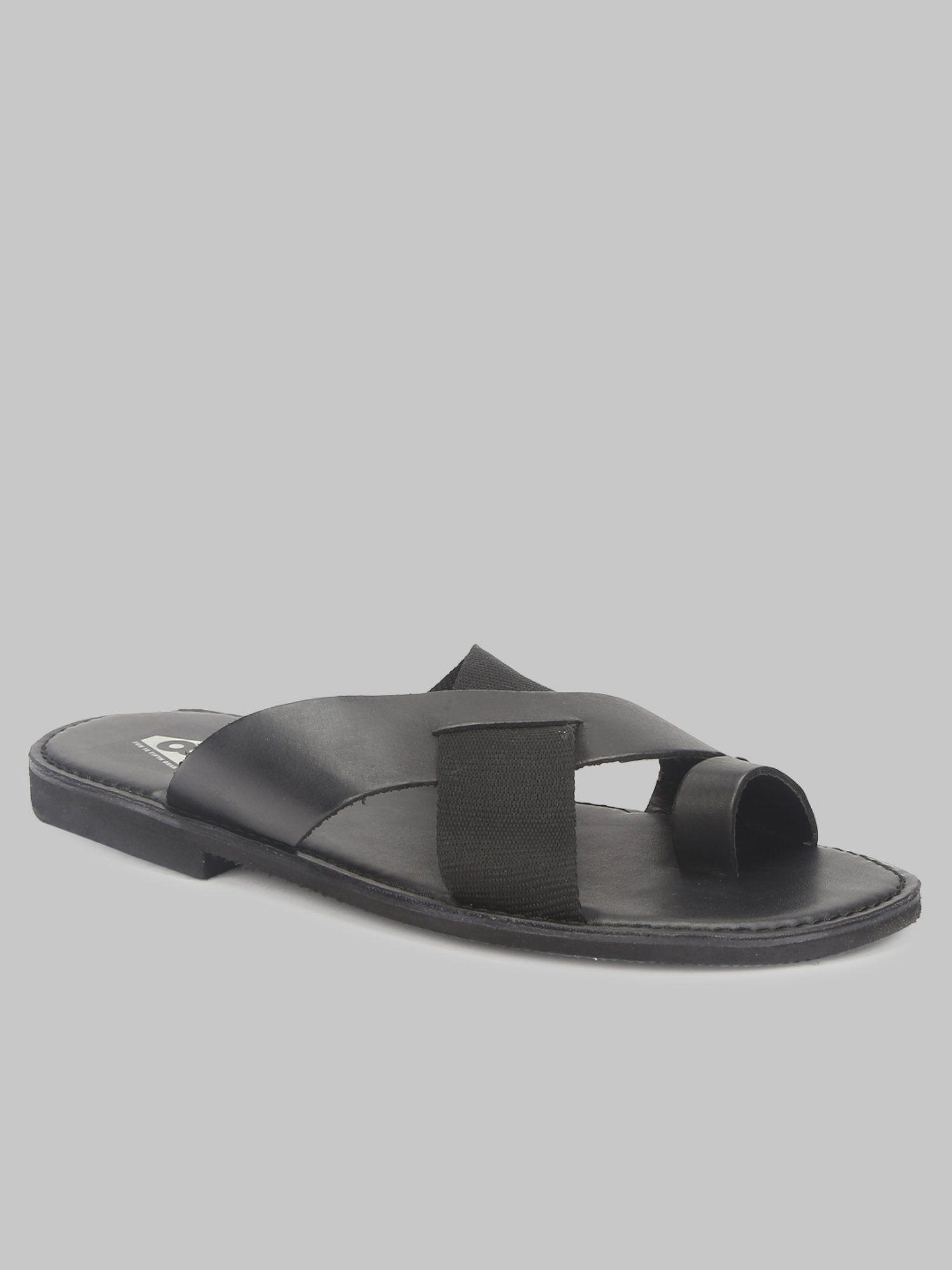 black-solid-plain-slippers