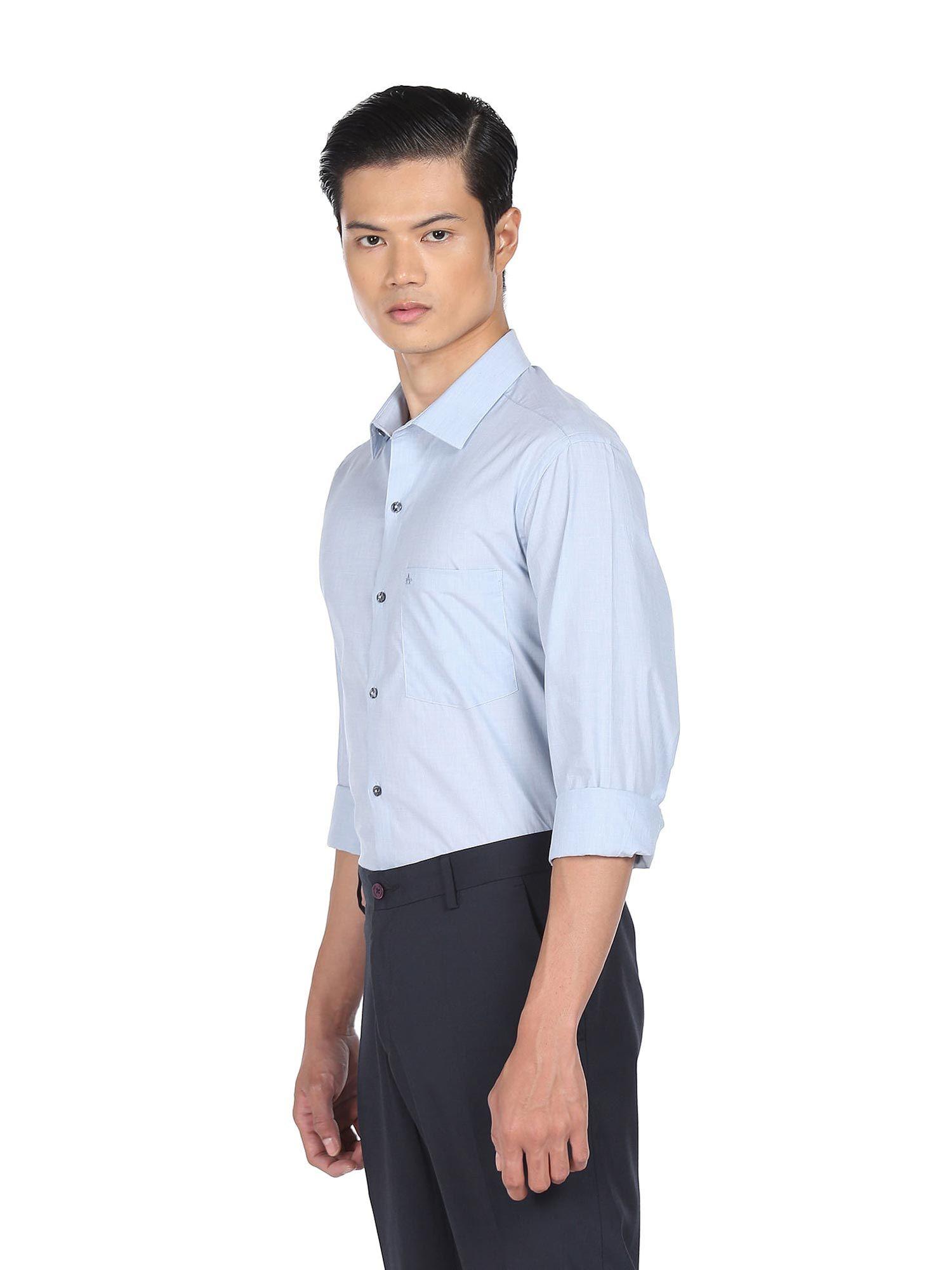 men-light-blue-mitered-cuff-textured-formal-shirt