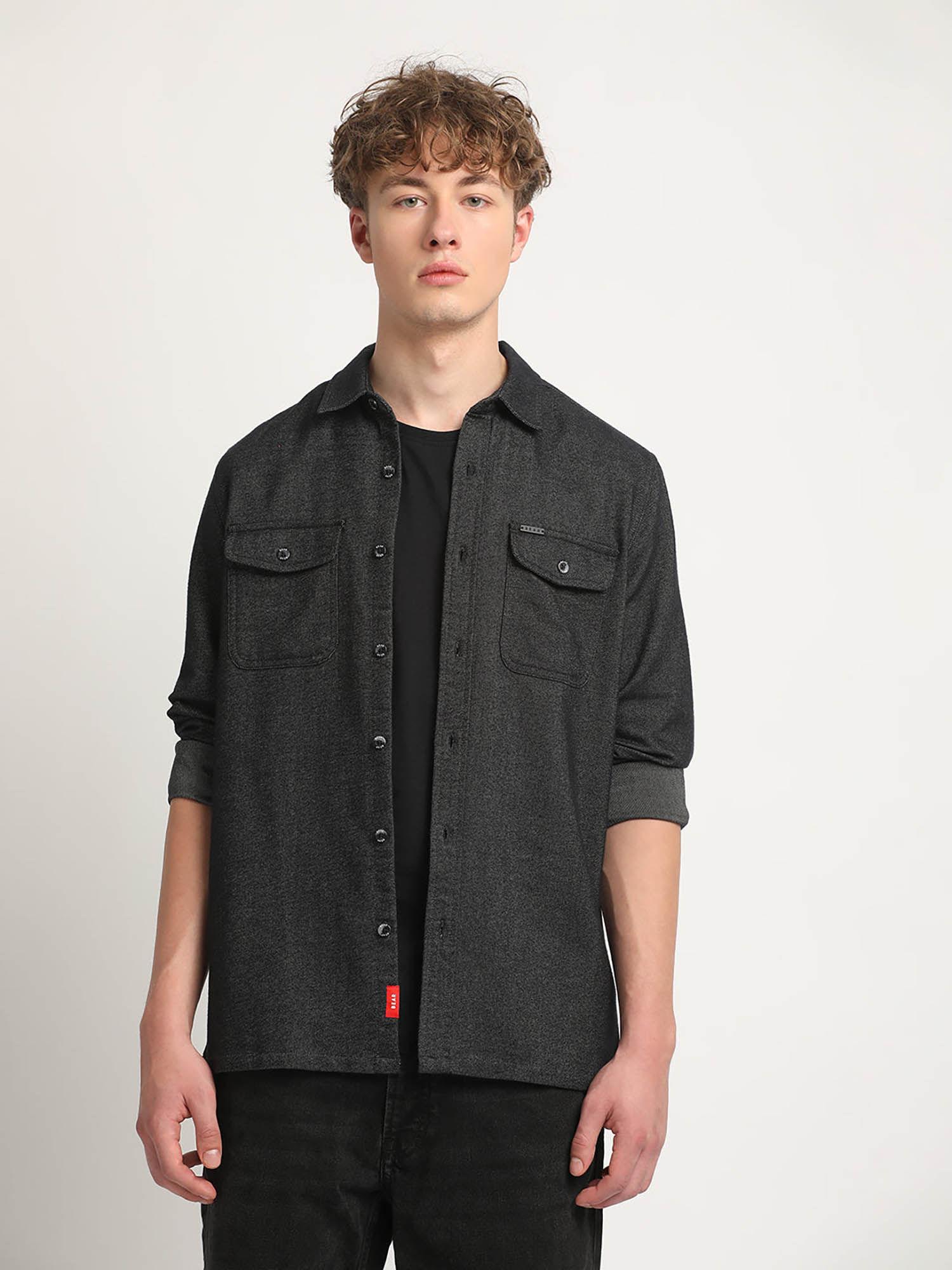 men-black-solid-slim-fit-cotton-casual-shirt-with-flap-pocket