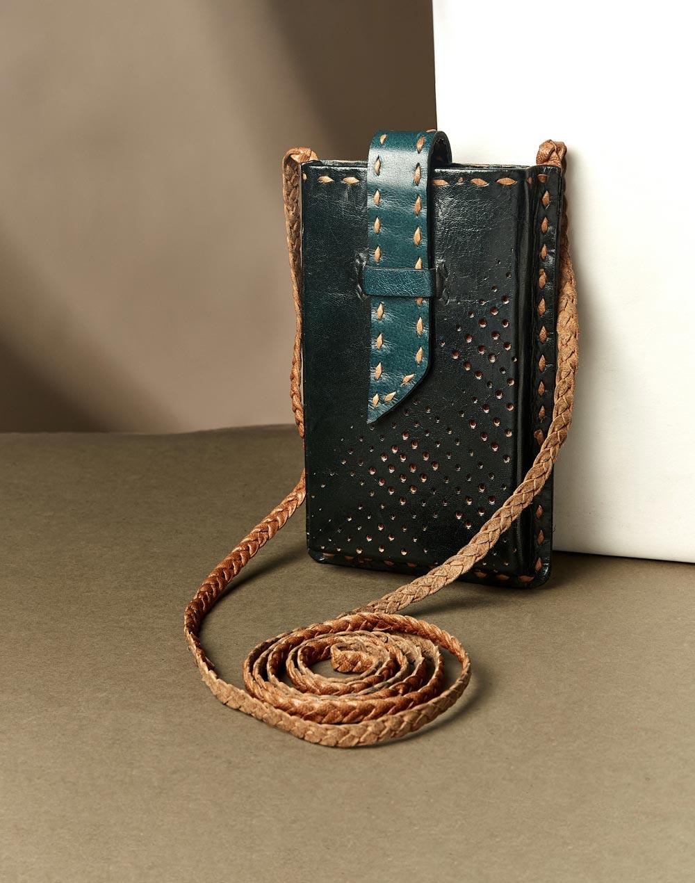 green-leather-mobile-pouch
