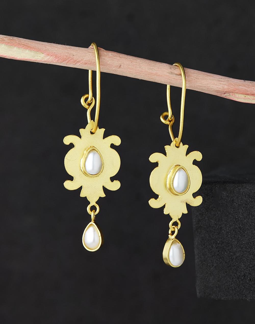 silver-dangler-earrings