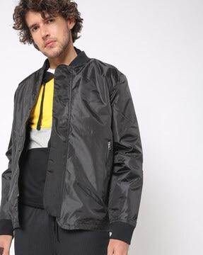 jacket-with-zipper-pockets