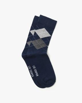 geometric-patterned-knit-mid-calf-length-everyday-socks