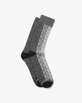 printed-calf-length-socks
