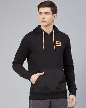 hoodie-with-full-sleeves