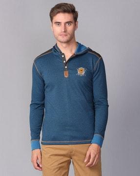 slim-fit-hoodie-with-applique