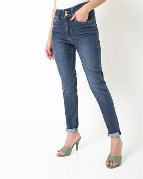 washed-slim-fit-jeans