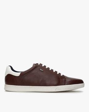 low-tops-round-toe-lace-up-sneakers