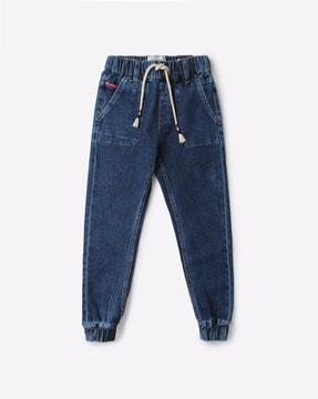 jogger-jeans-with-insert-pockets