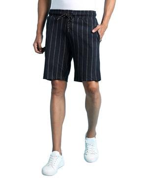 striped-shorts-with-drawstring-waist