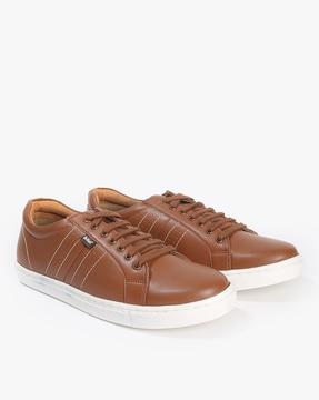 round-toe-lace-up-sneakers