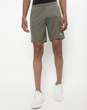 mid-rise-shorts-with-insert-pockets