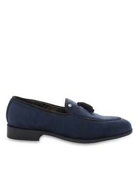 slip-on-shoes-with-fabric-upper