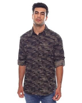 camouflage-print-shirt-with-patch-pocket