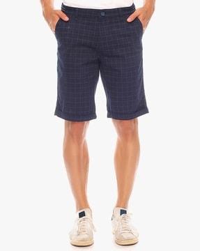 checked-shorts-with-insert-pockets