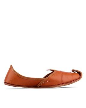 indian-pattern-pointed-casual-shoes