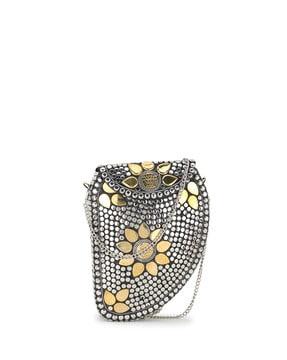 embellished-clutch-with-chain-strap