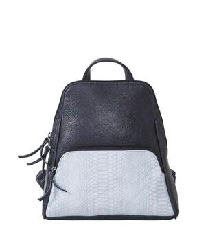 everyday-backpack-with-zip-front-closure